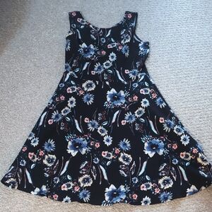 Kaileigh Navy Floral Sleeveless Dress
